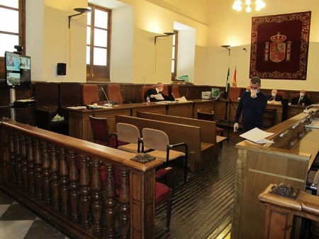 La Audiencia de Granada acogió el primer juicio por multivideoconferencia celebrado en Andalucía (TSJA) La Audiencia de Granada acogió el primer juicio por multivideoconferencia celebrado en Andalucía (TSJA)