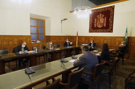 Reunión de los operadores jurídicos en Granada (PEPE VILLOSLADA) Reunión de los operadores jurídicos en Granada (PEPE VILLOSLADA)