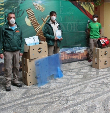 La AGCS dona 5.000 mascarillas a la Comandancia de Granada (ASOCIACIÓN DE GUARDIAS CIVILES SOLIDARIOS) 