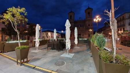Terraza de un bar de Santa Fe (AYTO. SANTA FE) Terraza de un bar de Santa Fe (AYTO. SANTA FE)