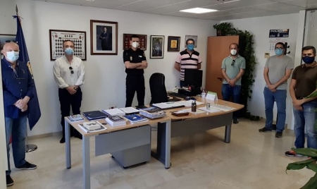 Imagen de la entrega de mascarillas (COFRADÍAS DE MOTRIL) Imagen de la entrega de mascarillas (COFRADÍAS DE MOTRIL)