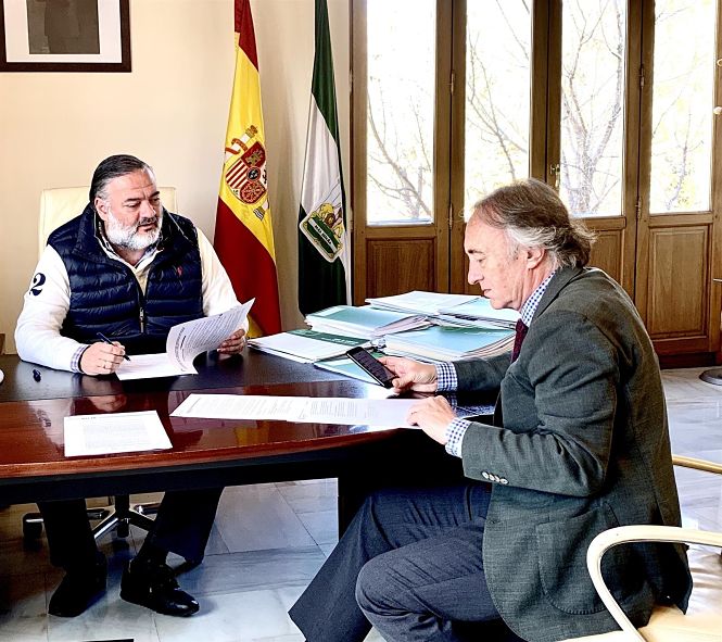 Los delegados del Gobierno andaluz y de Salud de la Junta, Pablo García e Indalecio Sánchez-Montesinos (JUNTA DE ANDALUCÍA - ARCHIVO) 