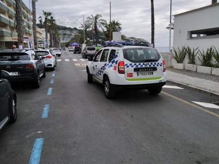 Coche patrulla de la Policía Local de Almuñécar (AYTO. ALMUÑECAR) Coche patrulla de la Policía Local de Almuñécar (AYTO. ALMUÑECAR)