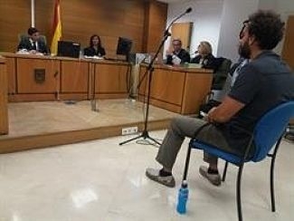 Juicio contra el doctor Candel por injurias a Susana Díaz (EUROPA PRESS/ARCHIVO) Juicio contra el doctor Candel por injurias a Susana Díaz (EUROPA PRESS/ARCHIVO)