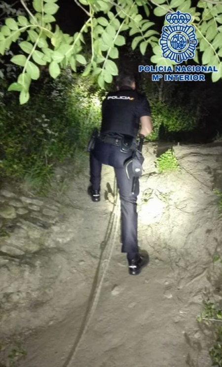 Imagen del rescate (POLICÍA NACIONAL) Imagen del rescate (POLICÍA NACIONAL)