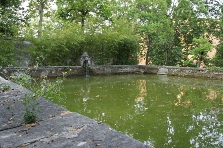 Albercón del Carmen de Peñapartida (PATRONATO DE LA ALHAMBRA Y EL GENERALIFE) Albercón del Carmen de Peñapartida (PATRONATO DE LA ALHAMBRA Y EL GENERALIFE)
