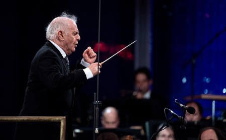 Imagen de un con concierto de Barenboin (BERND VON JUTRCZENKA) Imagen de un con concierto de Barenboin (BERND VON JUTRCZENKA)