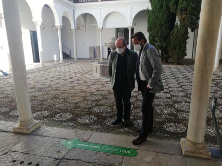 El delegado de Cultura y Patrimonio Histórico de la Junta en Granada, Antonio Granados, visita el Museo Arqueológico de Granada con motivo de su reapertura (JUNTA DE ANDALUCÍA) El delegado de Cultura y Patrimonio Histórico de la Junta en Granada, Antonio Granados, visita el Museo Arqueológico de Granada con motivo de su reapertura (JUNTA DE ANDALUCÍA)