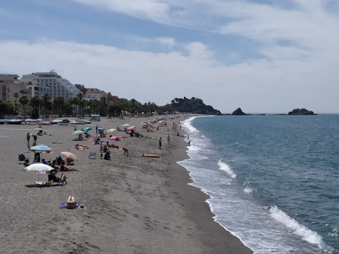 Playa de San Cristóbal en Almuñécar (AYTO. ALMUÑECAR) 