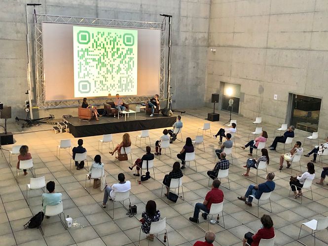 Imagen de un acto de Encuentros en la Tercera Fase del Festival Gravite (CAJAGRANADA FUNDACIÓN)