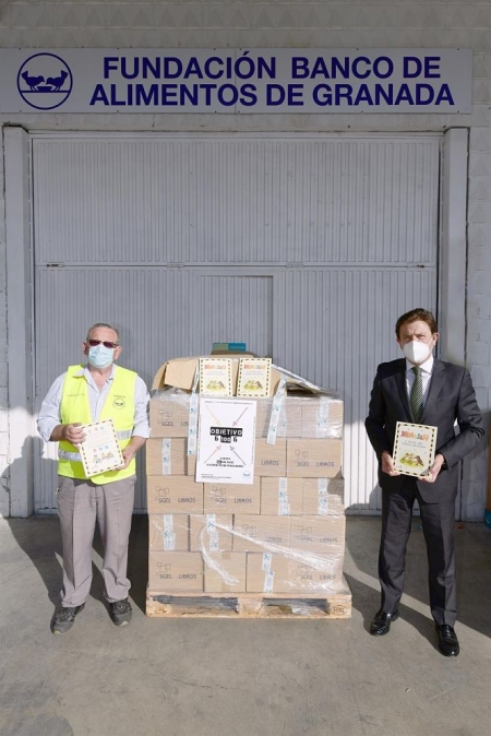 Bankia Entrega 1.100 Libros Al Banco De Alimentos De Granada Para Familias Con Hijos En Edad Escolar (BANKIA) Bankia Entrega 1.100 Libros Al Banco De Alimentos De Granada Para Familias Con Hijos En Edad Escolar (BANKIA)