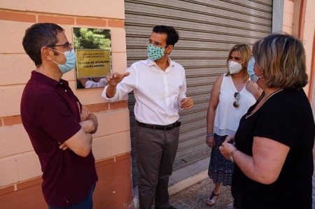 Visita a la Oficina de empleo de La Chana (PSOE) Visita a la Oficina de empleo de La Chana (PSOE)