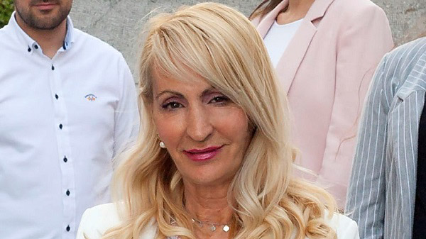 Silvia Paola Enríquez, portavoz de VOX en el Ayuntamiento de Santa Fe (VOX) 