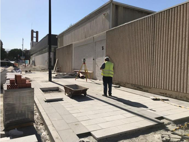 Obras de acerado en la Calle Palencia (JUNTA) 