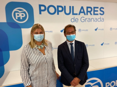 Inmaculada Hernández tras la rueda de prensa (PP) Inmaculada Hernández tras la rueda de prensa (PP)