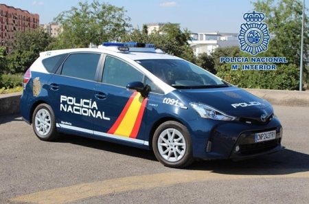 Imagen de un vehículo policial (POLIÍA NACIONAL) Imagen de un vehículo policial (POLIÍA NACIONAL)