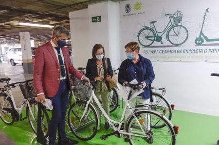 El Ayuntamiento de Granada presenta nuevas medidas para favorecer una movilidaad sostenible (AYUNTAMIENTO DE GRANADA) El Ayuntamiento de Granada presenta nuevas medidas para favorecer una movilidaad sostenible (AYUNTAMIENTO DE GRANADA)