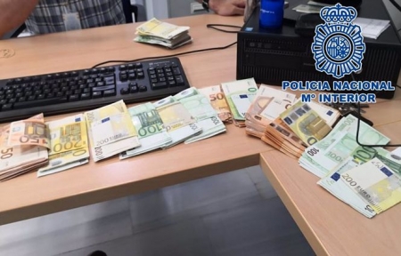Dinero incautada en la operación (CUERPO NACIONAL DE POLICÍA) Dinero incautada en la operación (CUERPO NACIONAL DE POLICÍA)