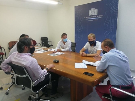 Imagen de la reunión (AYTO. MOTRIL) Imagen de la reunión (AYTO. MOTRIL)