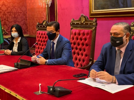 Imagen de la Junta de Seguridad de Granada (AYUNTAMIENTO) Imagen de la Junta de Seguridad de Granada (AYUNTAMIENTO)