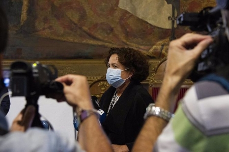 La rectora de la Universidad de Granada, Pilar Aranda, cuando se conocieron las restricciones a la presencialidad (UGR)