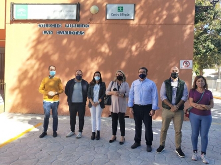 Visita institucional al Colegio Las Gaviotas (AYTO. ALMUÑECAR) Visita institucional al Colegio Las Gaviotas (AYTO. ALMUÑECAR)