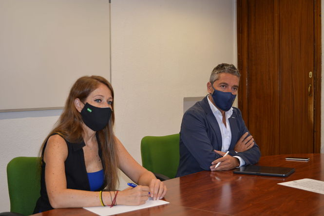 La Delegada de empleo de la Junta, Virginia Fernández (AYUNTAMIENTO)
