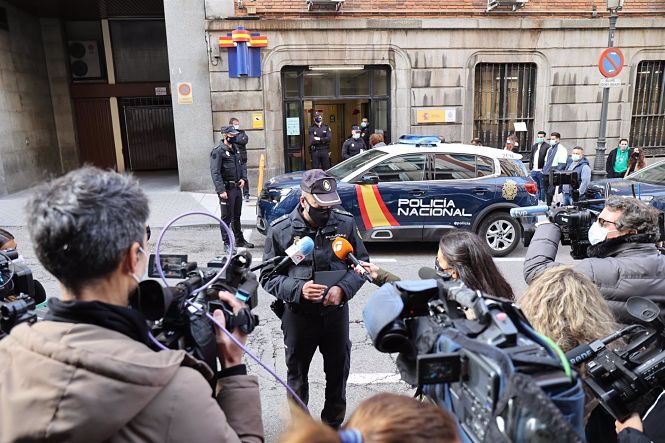 Uno de los policías que ha trabajado en la detención del bailarín Rafael Amargo habla para los medios de comunicación(RAÚL TERREL / EUROPA PRESS)