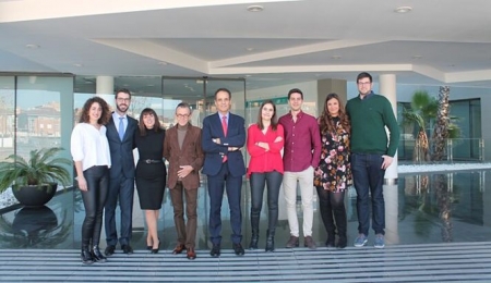 Equipos de investigadores granadinos (JUNTA)