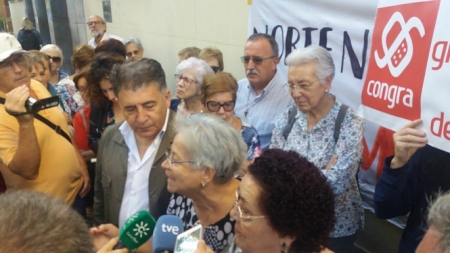 Encierro por los cortes de luz en Granada, en una imagen de archivo (EUROPA PRESS)