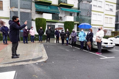Imagen de la visita al Barrio de Almanjáyar (PSOE) Imagen de la visita al Barrio de Almanjáyar (PSOE)