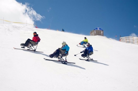 Esquí adaptado en Sierra Nevada (JUAN MIGUEL ALCALA/REMITIDO POR BANKIA) Esquí adaptado en Sierra Nevada (JUAN MIGUEL ALCALA/REMITIDO POR BANKIA)