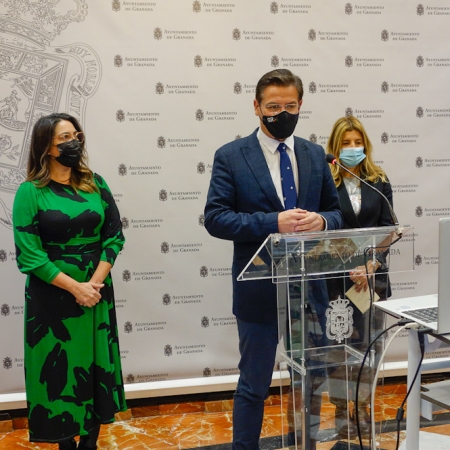 El Alcalde de Granada, Luis Salvador ha hecho balance de la Navidad (JAVIER ALGARRA /AYUNTAMIENTO) El Alcalde de Granada, Luis Salvador ha hecho balance de la Navidad (JAVIER ALGARRA /AYUNTAMIENTO)