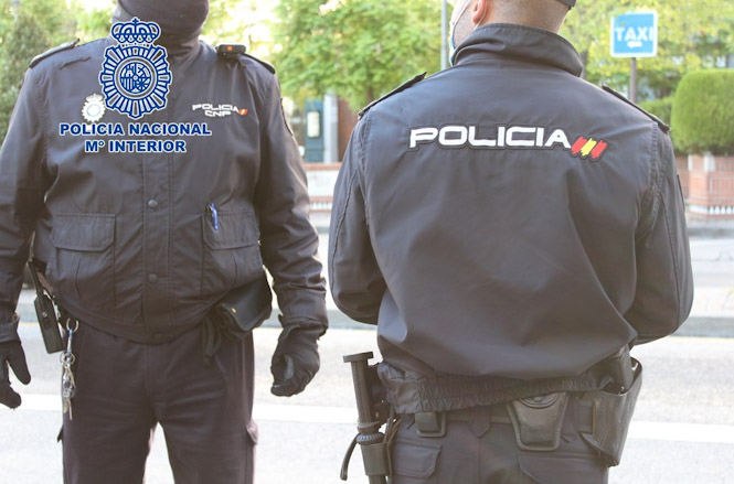 Imagen de una patrulla en la vía pública (POLICÍA NACIONAL) 