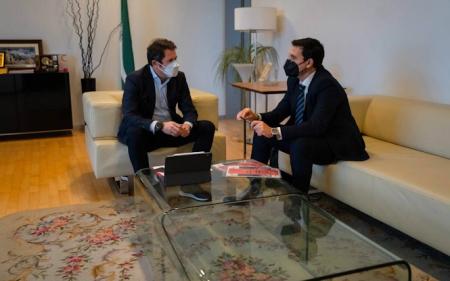 Imagen de la reunión entre Gerardo Cuerva y Francisco Cuenca (PSOE) Imagen de la reunión entre Gerardo Cuerva y Francisco Cuenca (PSOE)