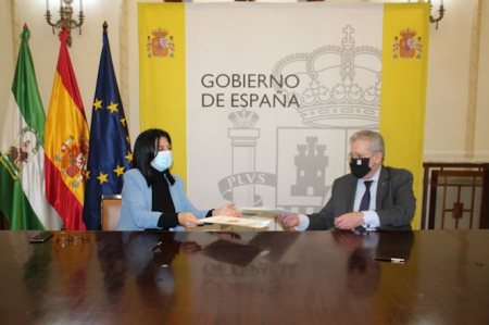Imagen de la firma del convenio (SUBDELEGACIÓN) Imagen de la firma del convenio (SUBDELEGACIÓN)