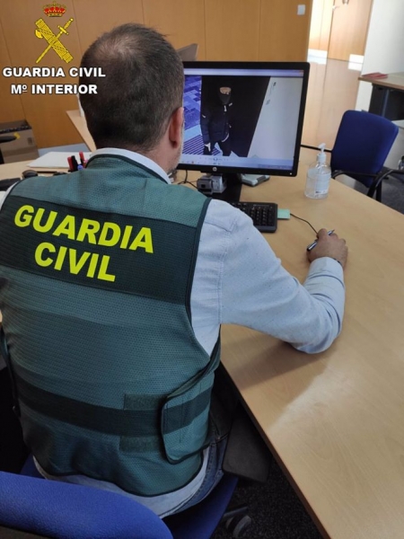 Agente de la Guardia Civil en una imagen de archivo (GUARDIA CIVIL) Agente de la Guardia Civil en una imagen de archivo (GUARDIA CIVIL)