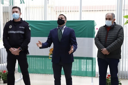 Juan Pinilla interpreta el Himno de Andalucía (JUNTA DE ANDALUCÍA) 