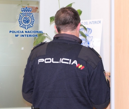 Agente de la Policía Nacional (POLICÍA NACIONAL) Agente de la Policía Nacional (POLICÍA NACIONAL)