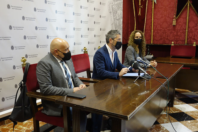Manuel Olivares ha hecho balance de la campaña de comercio (AYTO. GRANADA)