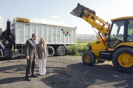 La Concejala de Medio Ambiente ha visitado la recogida de cascajo (JAVIER ALGARRA / AYUNTAMIENTO) La Concejala de Medio Ambiente ha visitado la recogida de cascajo (JAVIER ALGARRA / AYUNTAMIENTO)