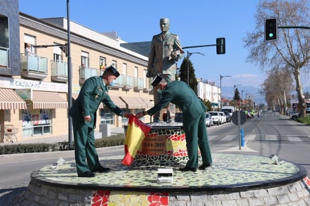 Inauguración de la glorieta dedicada a la Guardia Civil (AYTO. ALHENDÍN) Inauguración de la glorieta dedicada a la Guardia Civil (AYTO. ALHENDÍN)