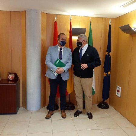 Imagen de la visita al Ayuntamiento de Huétor Vega (JUNTA) Imagen de la visita al Ayuntamiento de Huétor Vega (JUNTA)