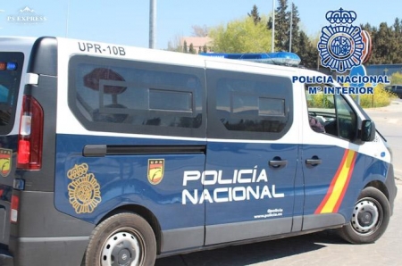 Imagen de un furgón policial (POLICÍA NACIONAL) Imagen de un furgón policial (POLICÍA NACIONAL)