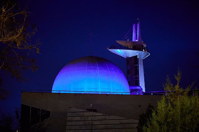 La Torre y Cúpula del Observatorio del Parque de las Ciencias de Granada, en imagen de archivo (PARQUE DE LAS CIENCIAS/FERMÍN RODRÍGUEZ)