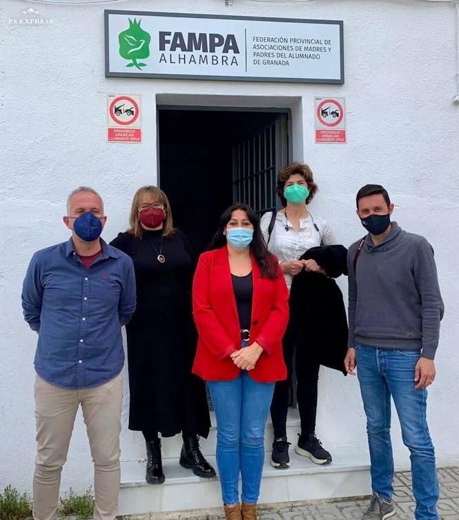  de izquierda a derecha, Manu Ríos, Elisa Cabrerizo, Alejandra Durán, la presidenta de la Fampa y el secretario de la Fampa (PODEMOS)