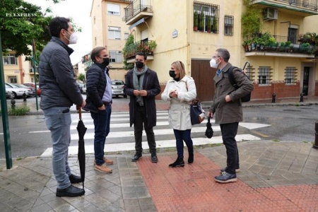 Imagen de la visita al Barrio de La Chana (PSOE) Imagen de la visita al Barrio de La Chana (PSOE)