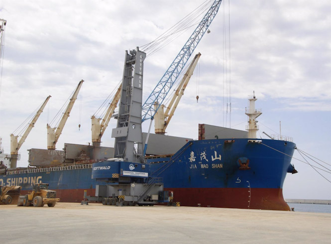 Exportación de celestita desde el Puerto de Motril (AUTORIDAD PORTUARIA)