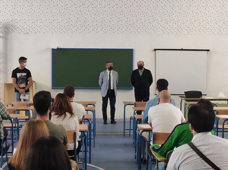 El Delegado de Educación en funciones ha dado la bienvenida a los opositores (JUNTA) El Delegado de Educación en funciones ha dado la bienvenida a los opositores (JUNTA)