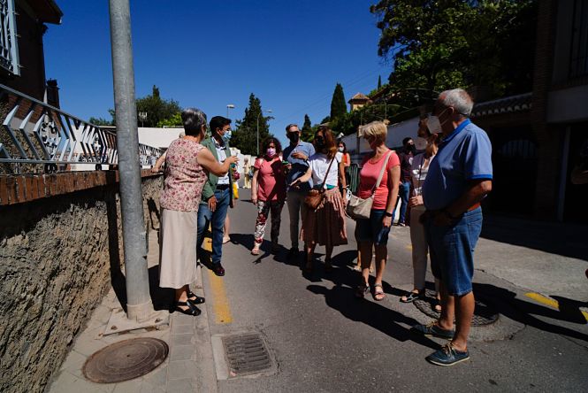 Imagen de la visita al Paseo de Las Palmas (PSOE)